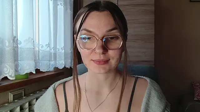 LooveELLYx online show from December 2025 02:32:01 PM