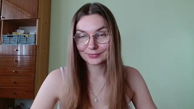LooveELLYx online show from October 2025 01:30:02 PM