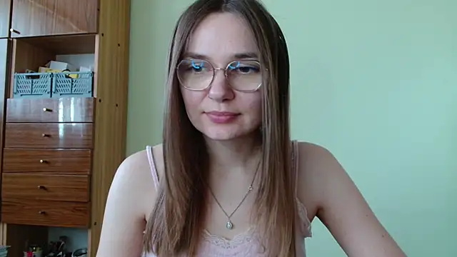 LooveELLYx online show from September 2025 06:42:01 AM