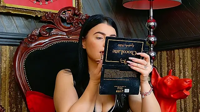 Snapshot of MistressEly chatting on November 2025 01:00:01 PM MistressEly online show from November 2025 01:00:01 PM