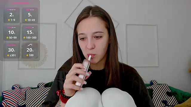 Little cherryy   online show from October 2025 06:39:02 AM