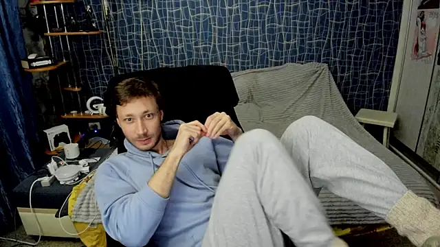 CuteBoy228 online show from April 2026 11:46:02 PM