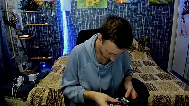 CuteBoy228 online show from February 2026 04:15:02 PM