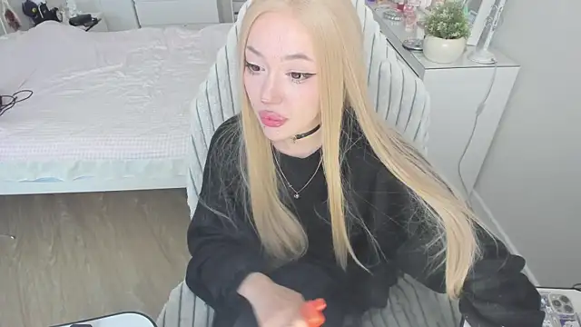 Snapshot of saadnesstyan chatting on November 2025 06:29:02 AM saadnesstyan online show from November 2025 06:29:02 AM