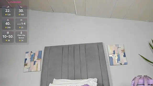 Sophia Ebony online show from April 2026 12:09:01 PM