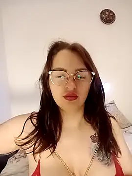 CleverPitzimitzi online show from April 2026 08:16:01 PM