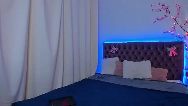 LilaVame online show from November 2025 08:42:02 PM