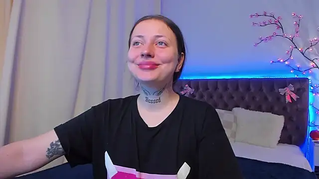 LilaVame online show from November 2025 06:29:02 AM