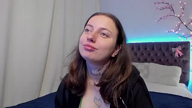 Snapshot of LilaVame chatting on September 2025 07:21:02 PM LilaVame online show from September 2025 07:21:02 PM