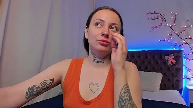 Snapshot of LilaVame chatting on October 2025 07:37:02 PM LilaVame online show from October 2025 07:37:02 PM