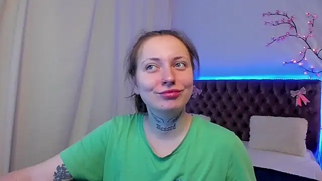 LilaVame online show from November 2025 08:34:01 PM