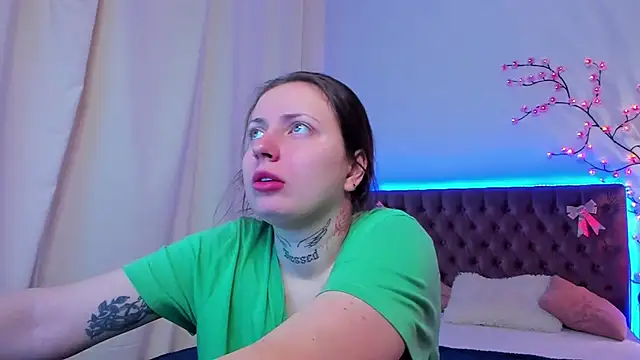 LilaVame online show from November 2025 08:42:01 PM