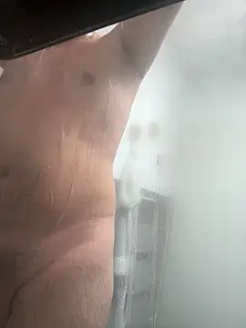 yungdboiy online show from October 2025 10:49:01 AM