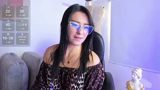 Snapshot of kamila_flower chatting on November 2025 01:21:02 PM kamila flower online show from November 2025 01:21:02 PM