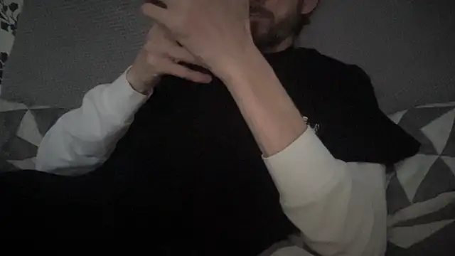 Big8inchUncutCock online show from April 2026 10:44:01 AM