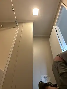 Snapshot of Maine8in chatting on November 2025 07:17:02 PM Maine8in online show from November 2025 07:17:02 PM