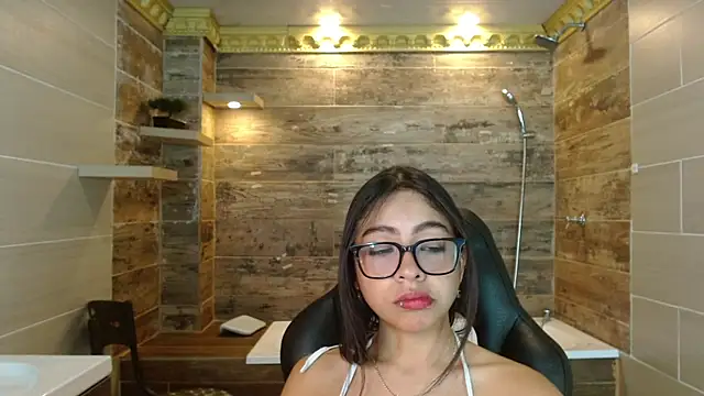 Snapshot of Sky_winter chatting on January 2026 02:21:02 PM Sky winter online show from January 2026 02:21:02 PM