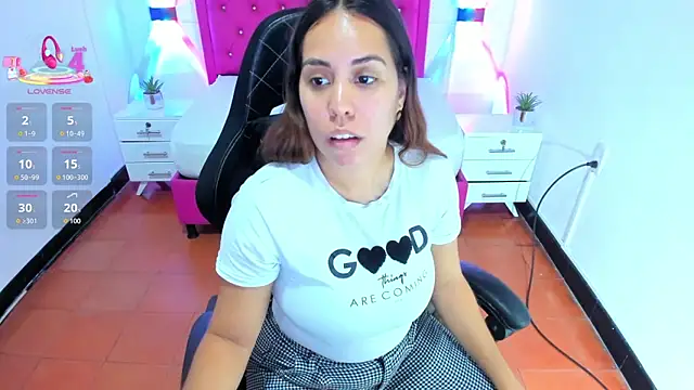 lissa jhonsoon online show from October 2025 01:08:01 AM