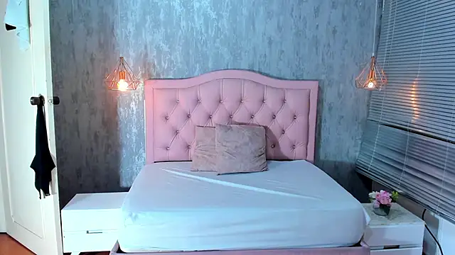 lissa jhonsoon online show from March 2026 12:55:01 PM