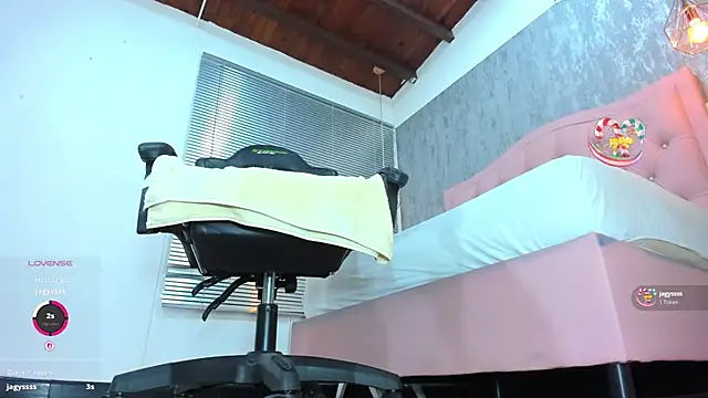 lissa jhonsoon online show from November 2025 03:21:02 AM