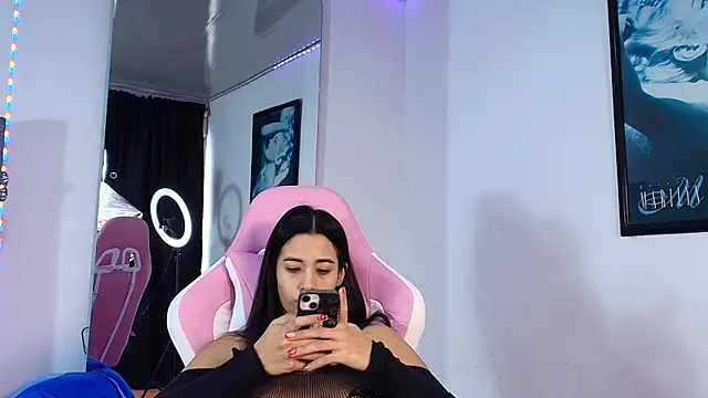 Snapshot of GraceWallace_ chatting on December 2025 06:46:01 PM GraceWallace online show from December 2025 06:46:01 PM