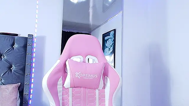 GraceWallace  online show from March 2026 08:10:02 PM