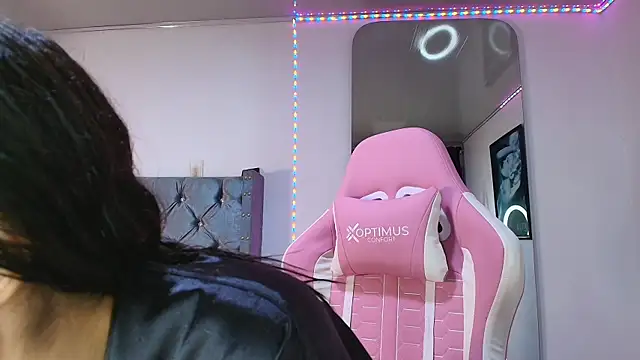 Snapshot of GraceWallace_ chatting on October 2025 11:58:02 PM GraceWallace online show from October 2025 11:58:02 PM