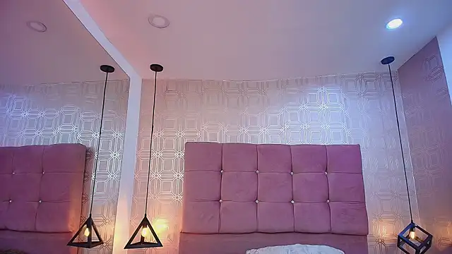 LexieBloom online show from October 2025 04:13:01 AM