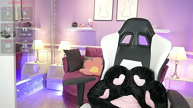 Snapshot of DahliaGrey chatting on April 2026 11:34:01 AM DahliaGrey online show from April 2026 11:34:01 AM