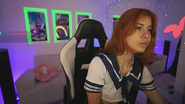 DahliaGrey online show from May 2026 11:35:01 AM
