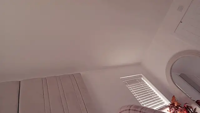 Desire-XOXOX online show from October 2025 12:59:01 PM