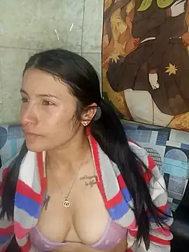 Snapshot of karinnahotdirty chatting on September 2025 01:52:02 AM karinnahotdirty online show from September 2025 01:52:02 AM