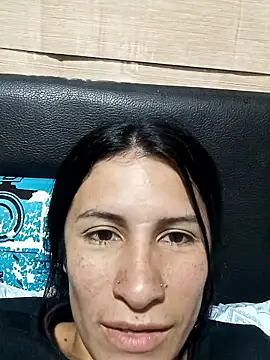 Snapshot of karinnahotdirty chatting on December 2025 10:15:02 PM karinnahotdirty online show from December 2025 10:15:02 PM