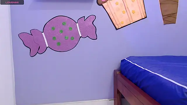 Snapshot of skinnykalitzo18 chatting on February 2026 02:28:01 PM skinnykalitzo18 online show from February 2026 02:28:01 PM