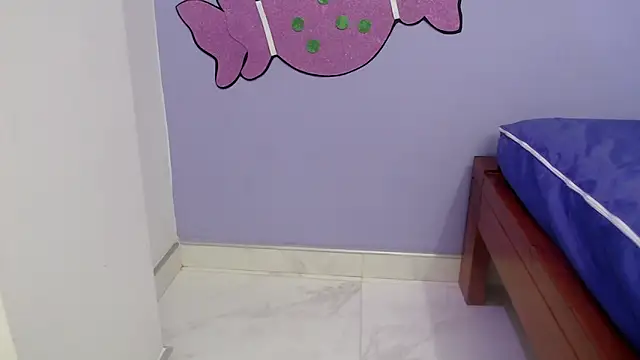 skinnykalitzo18 online show from December 2025 02:18:01 PM