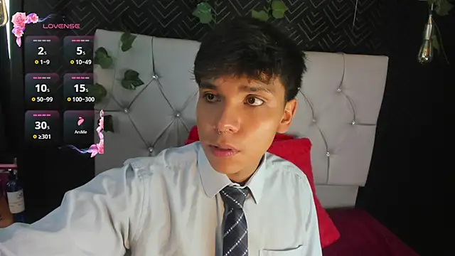 Thiago Kozak online show from October 2025 01:22:02 PM