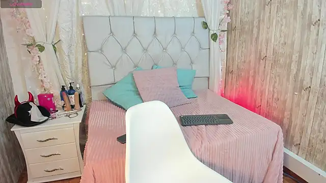 Thiago Kozak online show from November 2025 02:16:02 AM