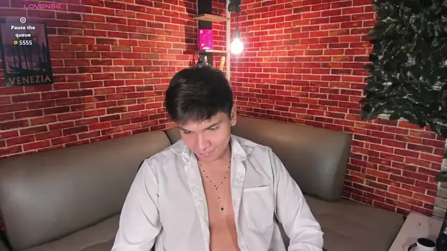 Thiago Kozak online show from May 2026 05:08:02 PM