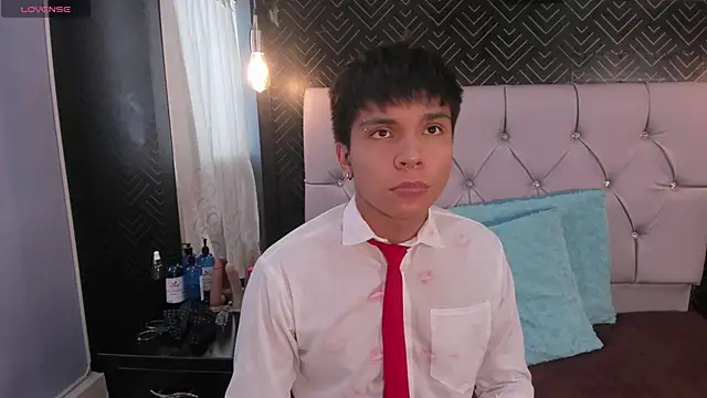 Thiago Kozak online show from February 2026 12:16:01 PM