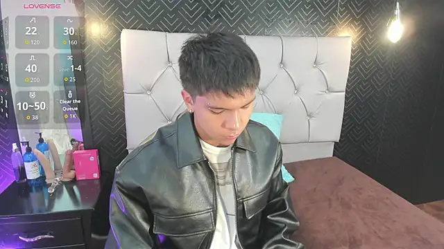 Thiago Kozak online show from February 2026 01:22:02 PM