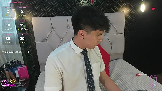 Thiago Kozak online show from December 2025 12:32:02 PM