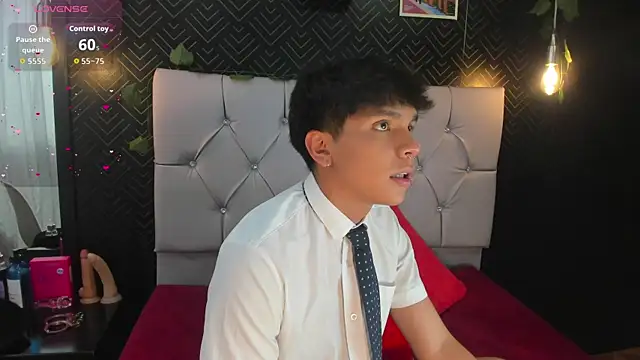 Thiago Kozak online show from October 2025 01:10:01 PM