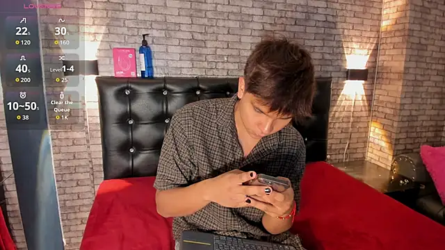 Thiago Kozak online show from April 2026 08:09:02 PM