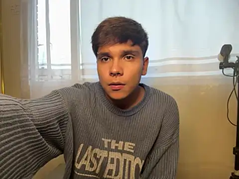 Thiago Kozak online show from April 2026 10:32:02 PM