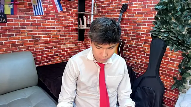 Snapshot of Thiago_Kozak chatting on July 2026 01:55:01 PM Thiago Kozak online show from July 2026 01:55:01 PM