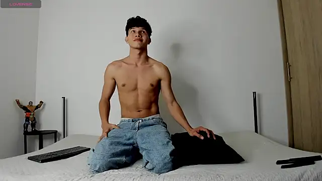 2Amateur Guys online show from November 2025 11:38:01 PM