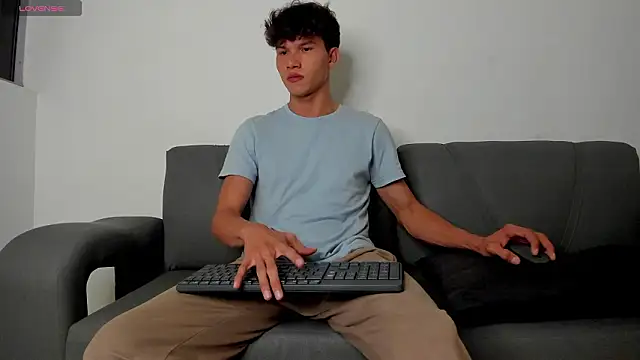 2Amateur Guys online show from January 2026 12:03:02 AM