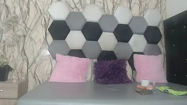 AntonellaBlanc online show from February 2026 06:22:01 AM