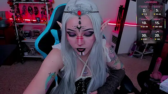 Makii 33 online show from November 2025 12:54:02 AM