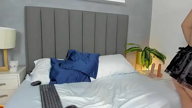 cristina gallardo online show from February 2026 12:43:02 PM